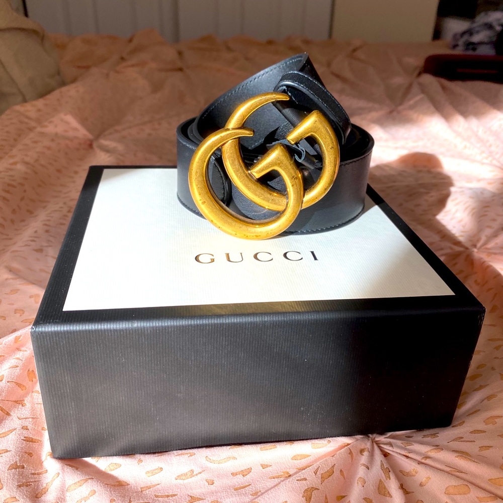 Size 80 (US Size 2) Gucci Double G Leather Belt